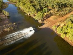 Buchanan Highway, Savannah Way driving holiday