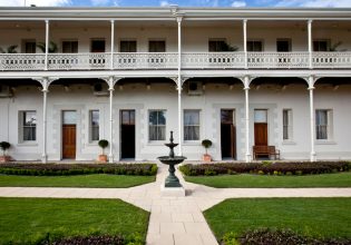 denison hotel exterior rockhampton