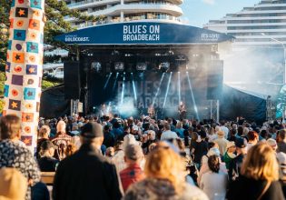 cheerful crowd singing at Blues on Broadbeach