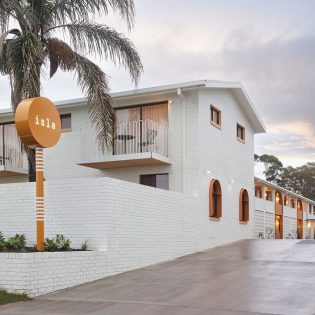 the property exterior of The Isla, Batemans Bay accommodation