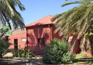 the exterior of Broken Hill Mosque