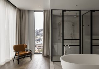 Capella Sydney Liberty Suite Bathroom