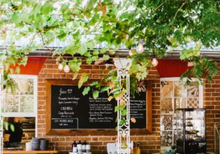 The window for orders at Coffee House At Parkview in Mudgee