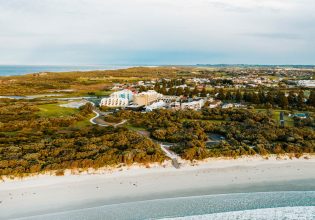 Deep Blue Hot Springs Warrnambool