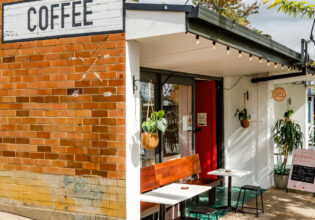 the cafe exterior of Kickaboom, Glenbrook