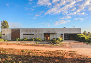 the architectural exterior of Lost & Found, Barham, Murray, NSW