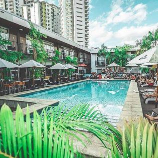 swimming pool, The Cavenagh Hotel, Darwin, NT