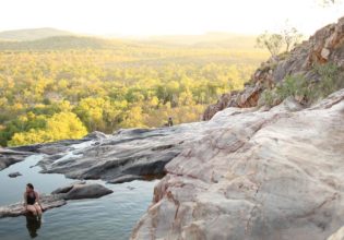 Gunlom Falls Kakadu