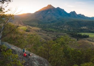 Mt Barney in the Grampians/Gariwerd