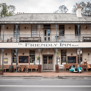 Best Kangaroo Valley Restaurants and Cafes